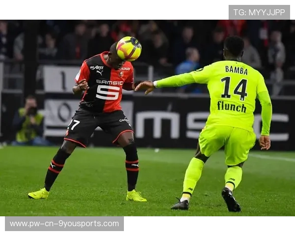 法甲劲旅战术变化多样，精彩传球带来胜利希望，法甲老牌劲旅